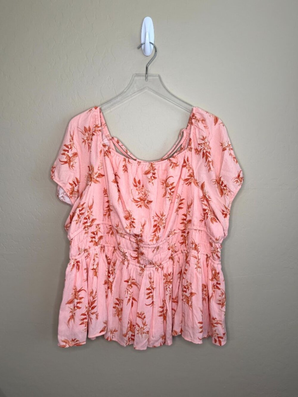 Torrid Crinkle Cris Cross Lace Up Back Floral Peplum Top Blouse 3 3X 22/24 - Picture 3 of 8